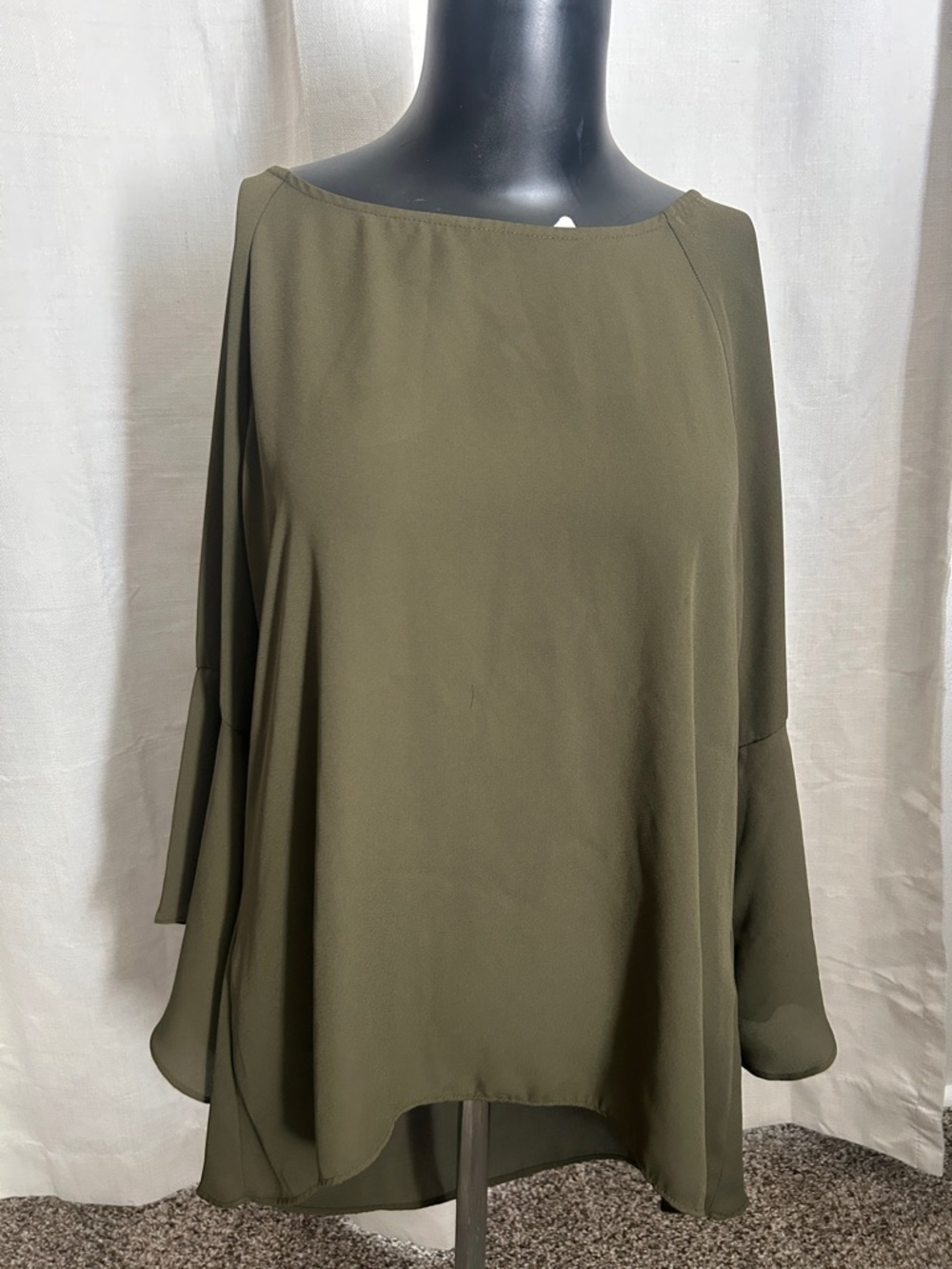 New York & Company Olive Green Boatneck Flowy Blouse